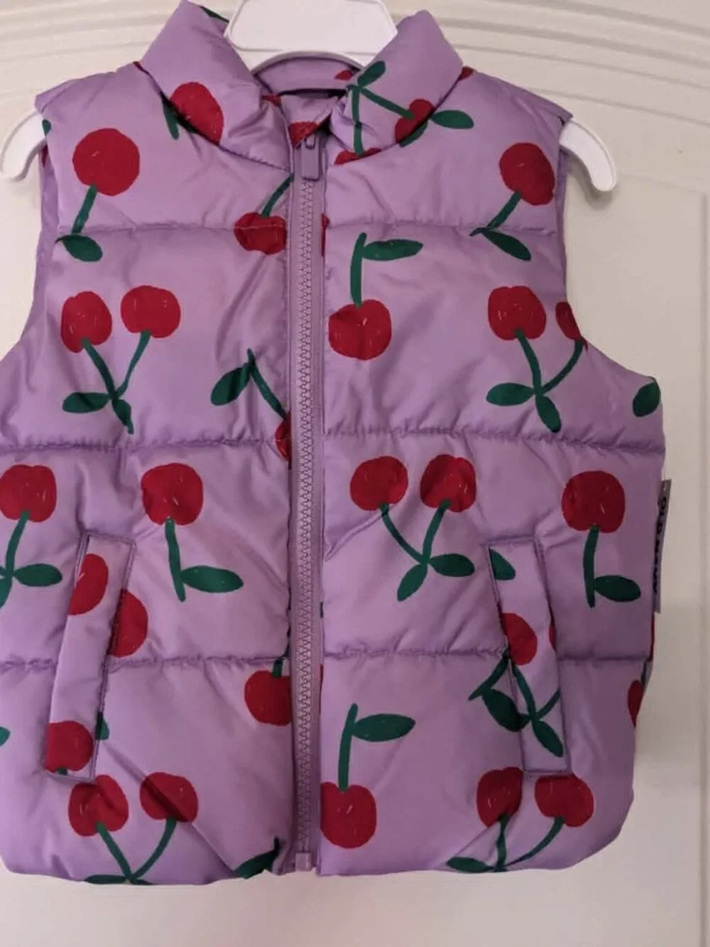 Girl's Old Navy Cherry Puffer Vest 3T Water Resistant - size 3T - NWT